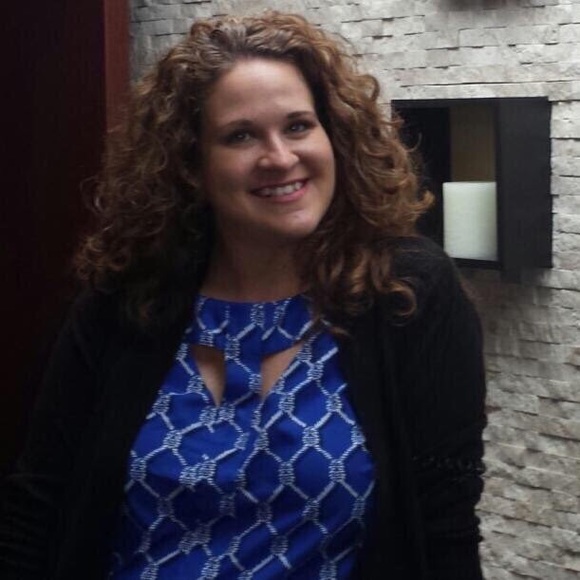 Meet your Posher, Crystal - Picture 3 of 4